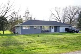 2N418 Amy Ave, Glen Ellyn, IL 60137 - Photo 1