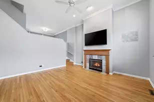 3645 W Cornelia Ave, Chicago, IL 60618 - Photo 3
