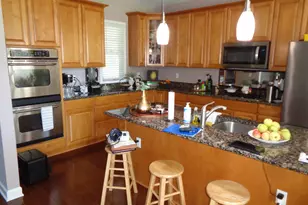 1915 W Cobblestone Ln, McHenry, IL 60051 - Photo 11