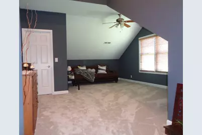 1915 W Cobblestone Lane, McHenry, IL 60051 - Photo 15