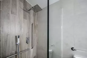 129 Millis Ln, Schaumburg, IL 60193 - Photo 17