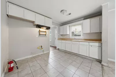 395 Oswego Street, Park Forest, IL 60466 - Photo 5