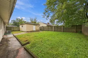 395 Oswego St, Park Forest, IL 60466 - Photo 19