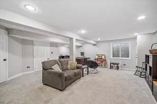[Address not provided], Yorkville, IL 60560 - Photo 15