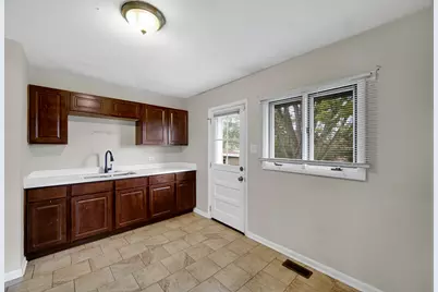 22243 Karlov Avenue, Richton Park, IL 60471 - Photo 15
