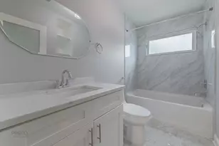 7846 S St Lawrence Ave, Chicago, IL 60619 - Photo 19