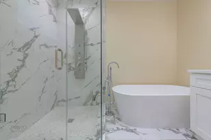 7846 S St Lawrence Ave, Chicago, IL 60619 - Photo 15
