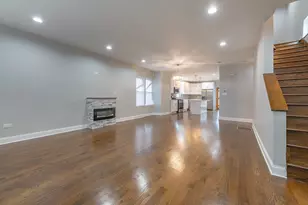 7846 S St Lawrence Ave, Chicago, IL 60619 - Photo 3