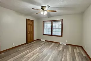 512 Diversatech Dr S, Manteno, IL 60950 - Photo 7