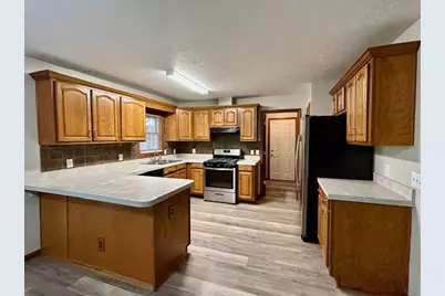 512 Diversatech Drive S, Manteno, IL 60950 - Photo 3