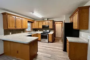 512 Diversatech Dr S, Manteno, IL 60950 - Photo 3