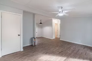 12348 N Ring Ln, Chicago, IL 62898 - Photo 13