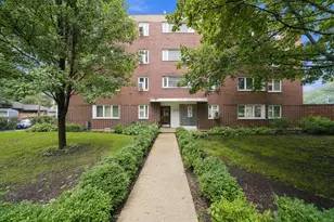 7208 Oak Ave, River Forest, IL 60305 - Photo 1