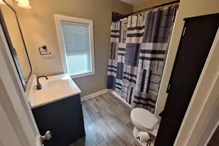 715 Catherine St, Ottawa, IL 61350 - Photo 5