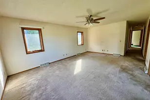 505 NW 5th Ave, Aledo, IL 61231 - Photo 11