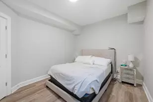 9015 S Muskegon Ave, Chicago, IL 60617 - Photo 19