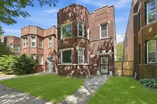9015 S Muskegon Ave, Chicago, IL 60617 - Photo 1
