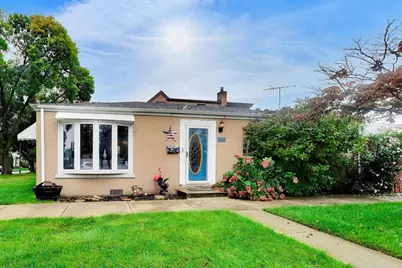 3858 N Pontiac Avenue, Chicago, IL 60634 - Photo 1