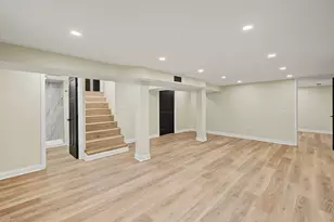11256 S Ave L, Chicago, IL 60617 - Photo 23