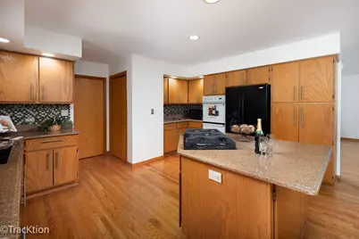 6 Potomac Court, Bolingbrook, IL 60440 - Photo 11