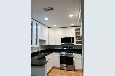 2036 N Larrabee St Street #8106, Chicago, IL 60614 - Photo 3