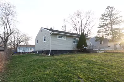 2401 Huron Terrace, Waukegan, IL 60087 - Photo 5