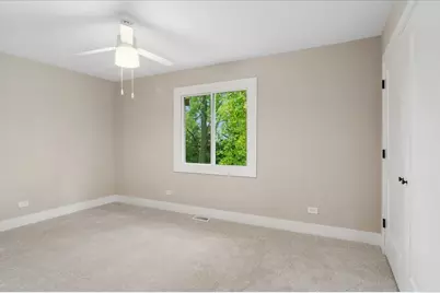 1075 Lancaster Court, Hoffman Estates, IL 60169 - Photo 11