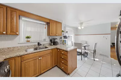 8300 Long Avenue, Burbank, IL 60459 - Photo 15
