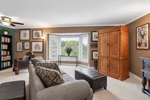 201 Thames Pkwy, Park Ridge, IL 60068 - Photo 7