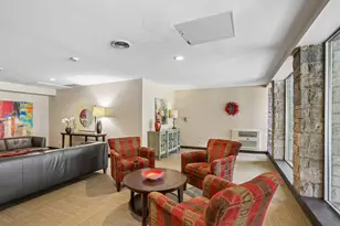 201 Thames Pkwy, Park Ridge, IL 60068 - Photo 15