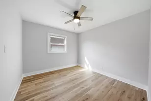 8516 Austin Ave, Burbank, IL 60459 - Photo 13