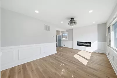 8516 Austin Avenue, Burbank, IL 60459 - Photo 3