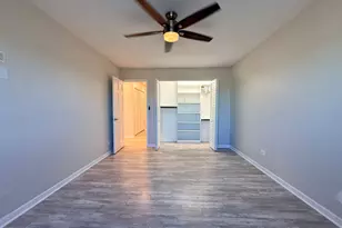 9355 Landings Ln, Des Plaines, IL 60016 - Photo 15