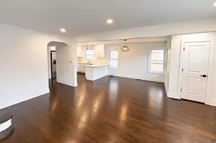 8332 S Oglesby Ave, Chicago, IL 60617 - Photo 7