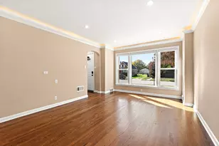 10117 S Clifton Park Ave, Evergreen Park, IL 60805 - Photo 5