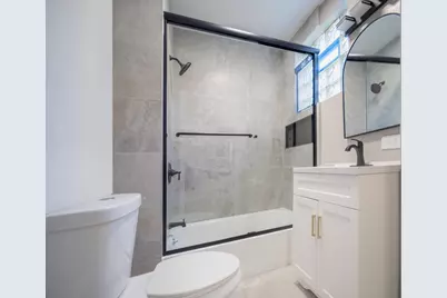 6438 S Saint Lawrence Avenue, Chicago, IL 60637 - Photo 17