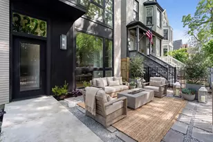 3329 N Whipple St, Chicago, IL 60618 - Photo 3