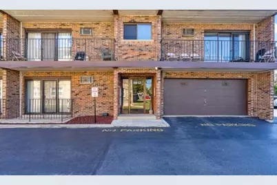 9812 S Nottingham Avenue #16, Chicago Ridge, IL 60415 - Photo 1