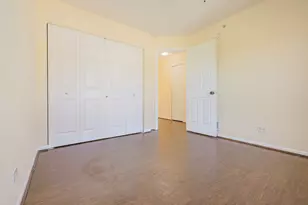 736 Hanbury Dr, Des Plaines, IL 60016 - Photo 15
