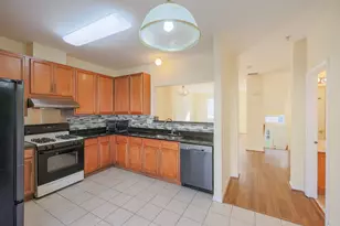 736 Hanbury Dr, Des Plaines, IL 60016 - Photo 7