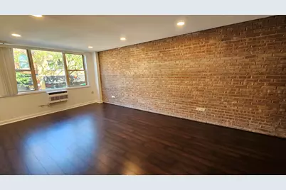 2250 N Lincoln Avenue #201, Chicago, IL 60614 - Photo 9