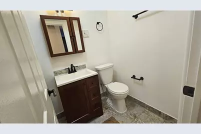 2250 N Lincoln Avenue #201, Chicago, IL 60614 - Photo 5