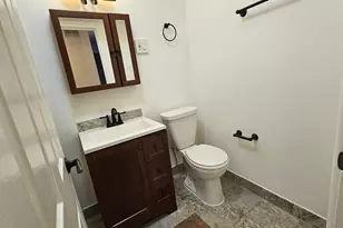 2250 N Lincoln Ave, Chicago, IL 60614 - Photo 5