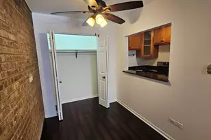 2250 N Lincoln Ave, Chicago, IL 60614 - Photo 13