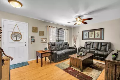 3211 Veronica Street, Plano, IL 60545 - Photo 3