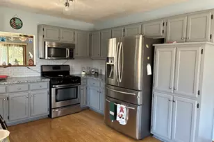 831 Deer Path Ln, Elwood, IL 60421 - Photo 7