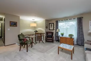38970 N Northwoods Dr, Wadsworth, IL 60083 - Photo 9