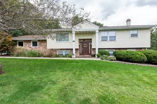 38970 N Northwoods Dr, Wadsworth, IL 60083 - Photo 1