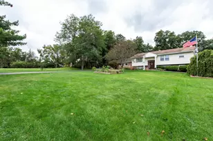 38970 N Northwoods Dr, Wadsworth, IL 60083 - Photo 5