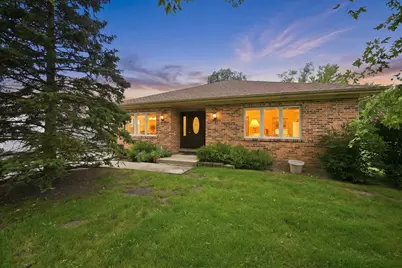 709 Jenkisson Avenue, Lake Bluff, IL 60044 - Photo 1